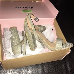 Size 6 block heels